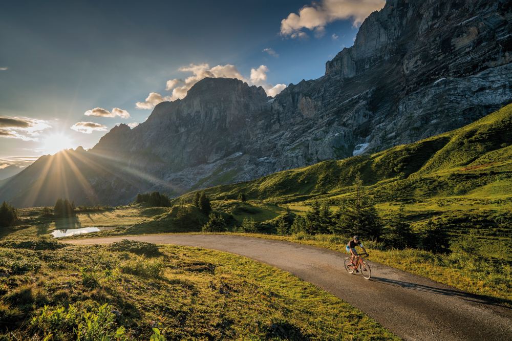 Take on the Grosse Scheidegg mountain pass by bike.jpg