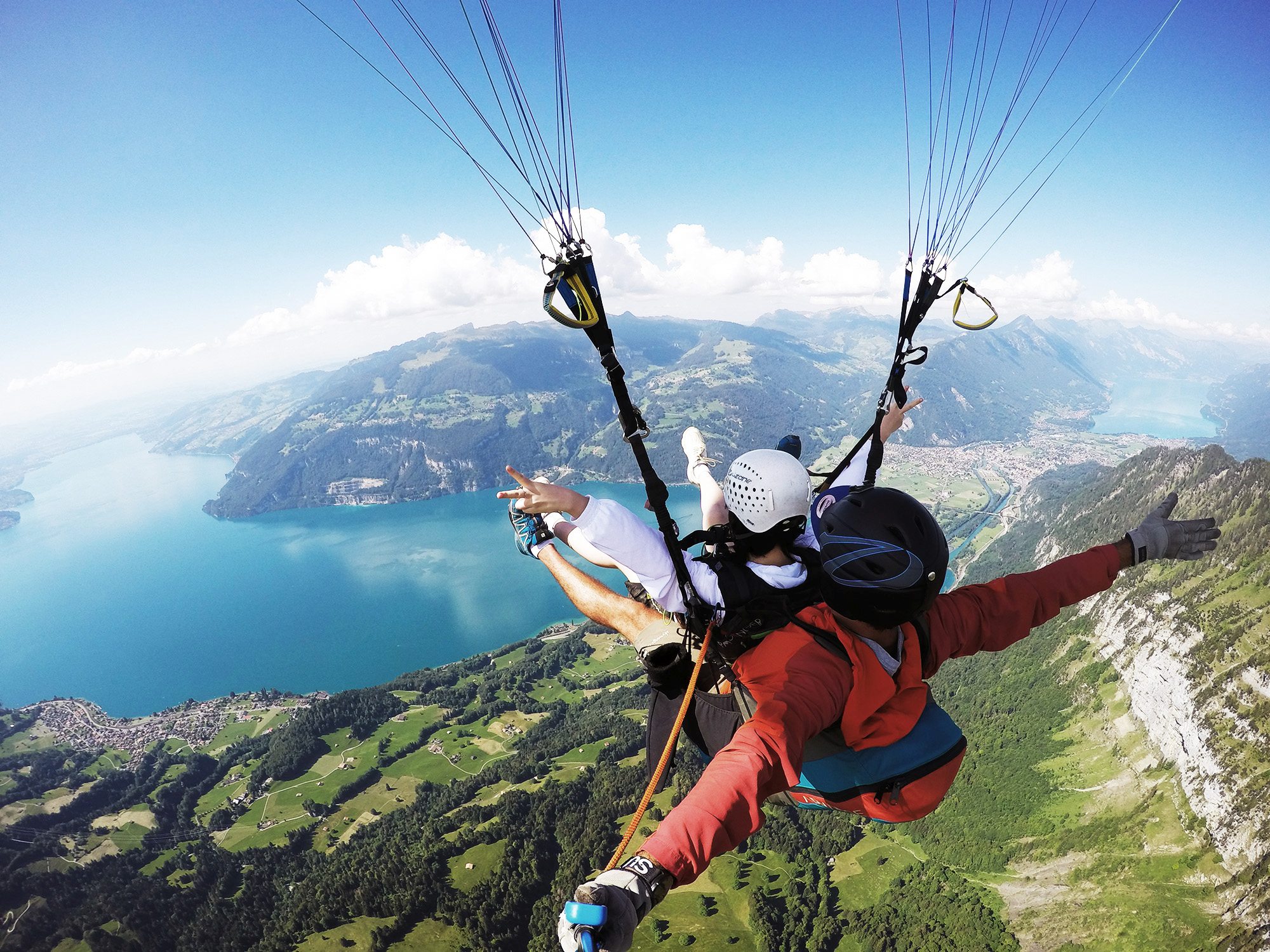 paragliding-interlaken-switzerland