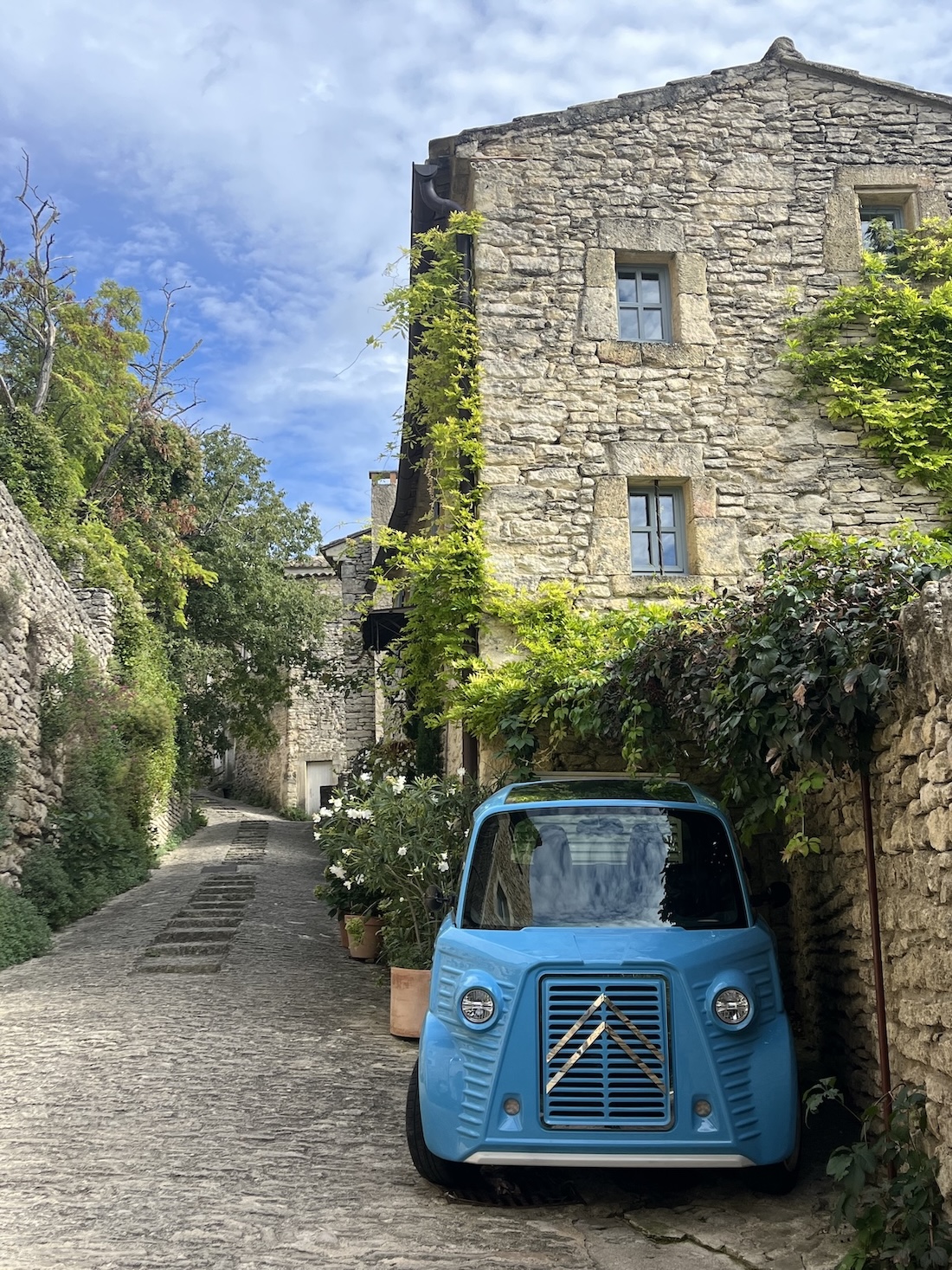 citroen-gordes-luberon-provence