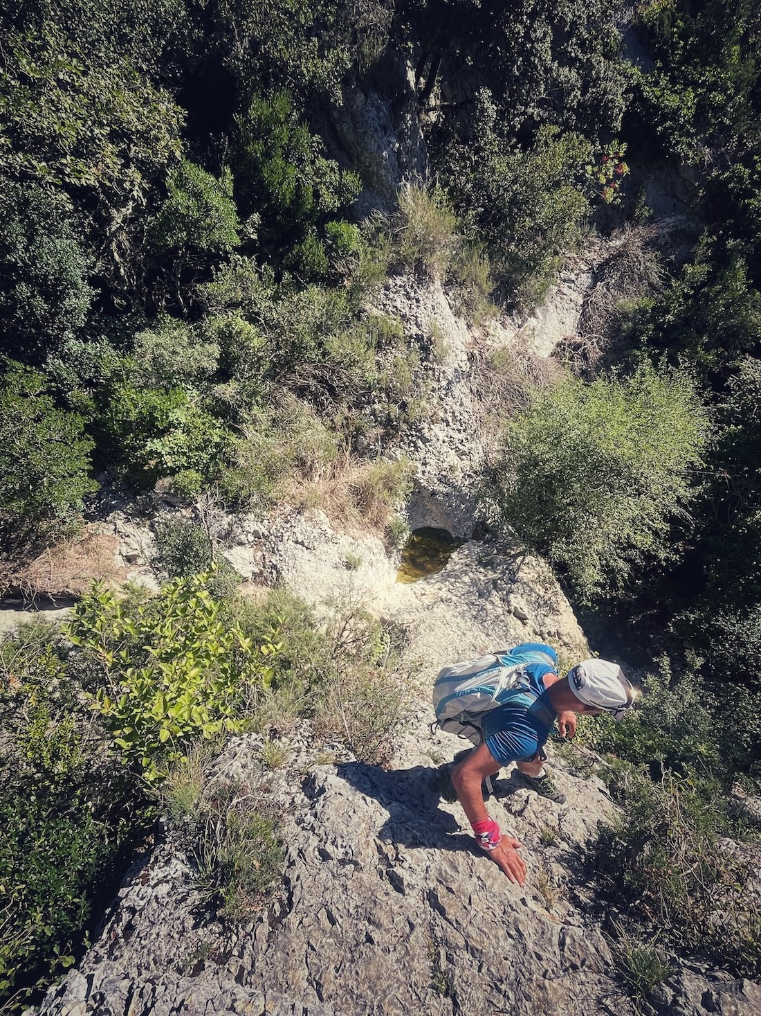 hiking-gorges-luberon-provence