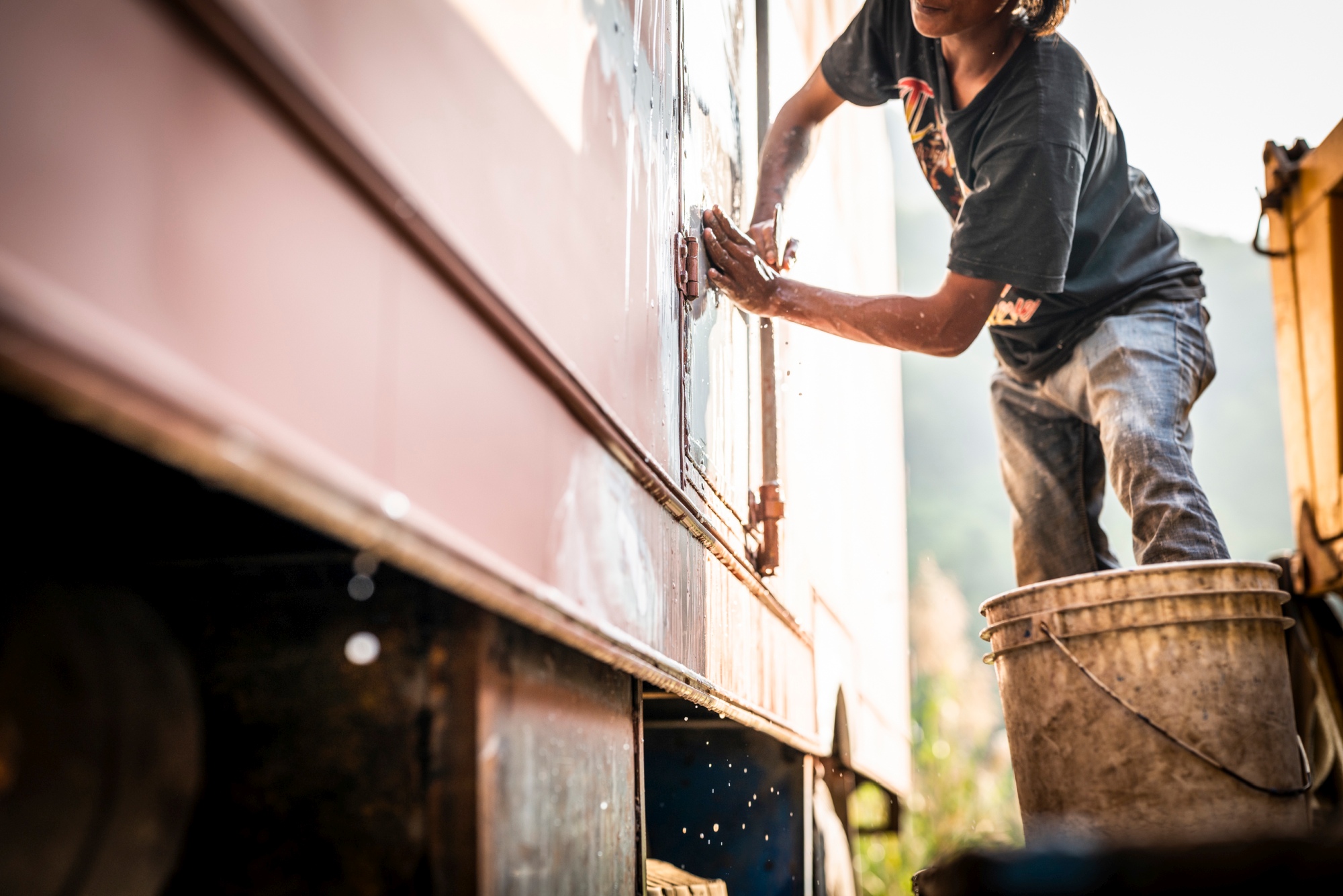 nepal-truck-painters