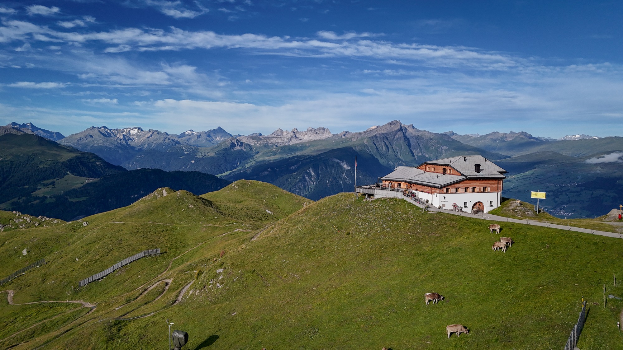 hiking-Lenzerheide-switzerland