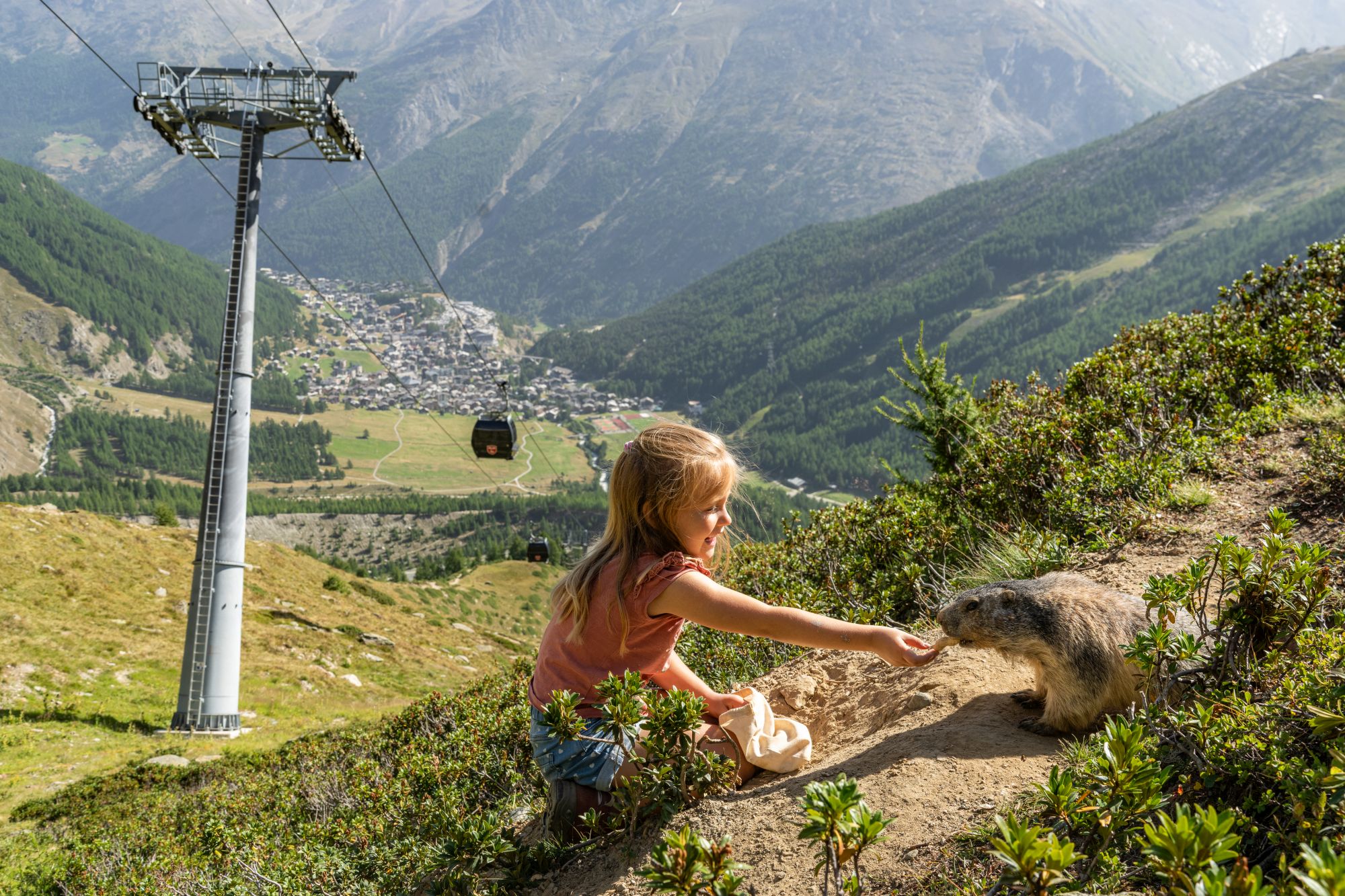 hiking-saas-fee-saastal-switzerland