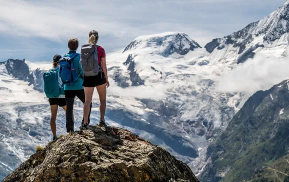 Gspon high altitude hiking route CREDIT Saastal Tourismus Puzzle Media