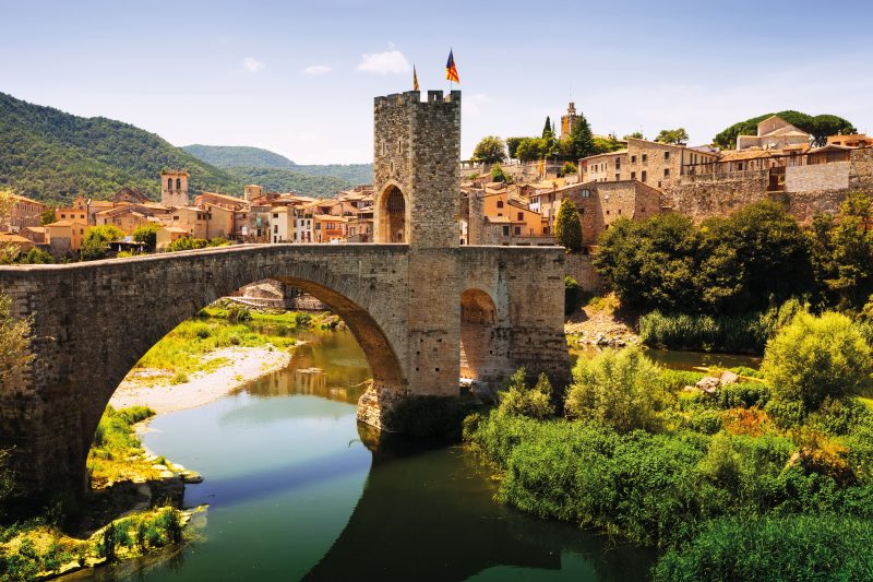 Besalu 1.jpg