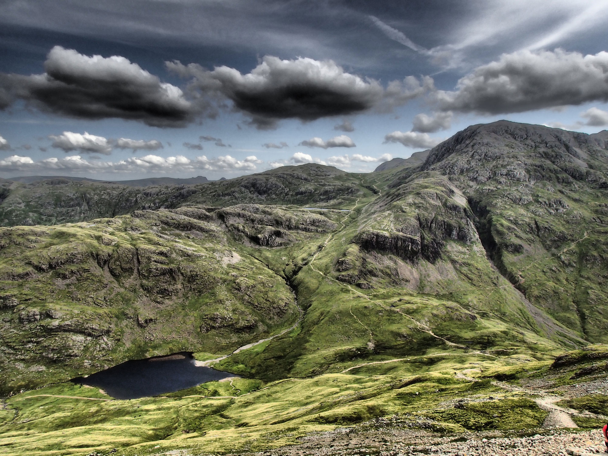 highest-mountain-in-england-great-end-styhead-tarn