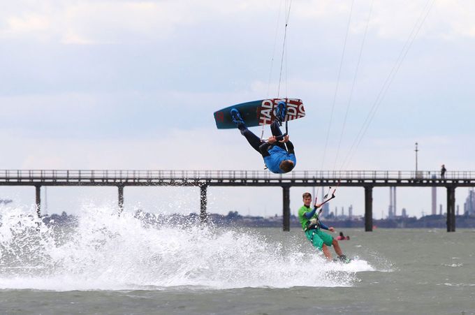 Kitesurfing In The UK Best Locations Places To Kitesurf Kitesurfing Lessons