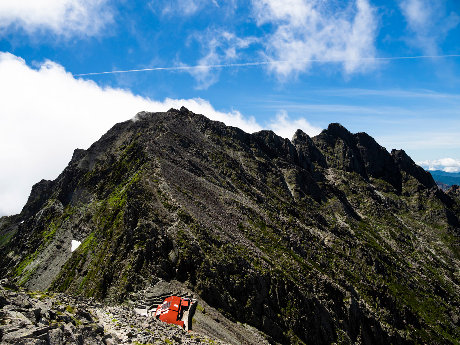 Mount-Okuhotaka-Third-Highest-Mountain-In-Japan