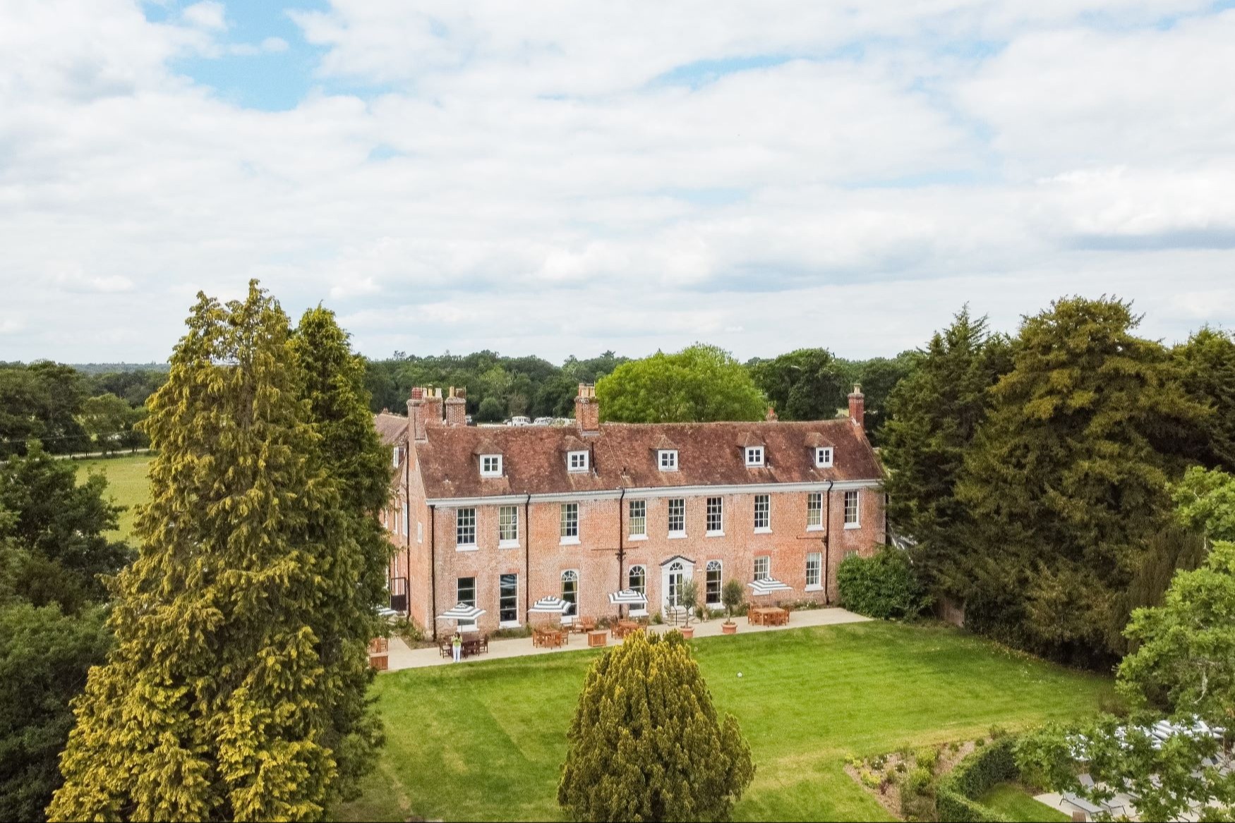 new-park-manor-hotel-new-forest