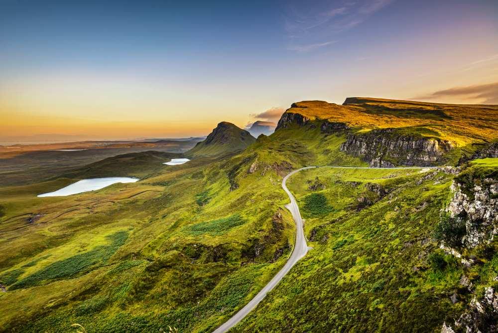 Quairing_mountains_Skye.jpg