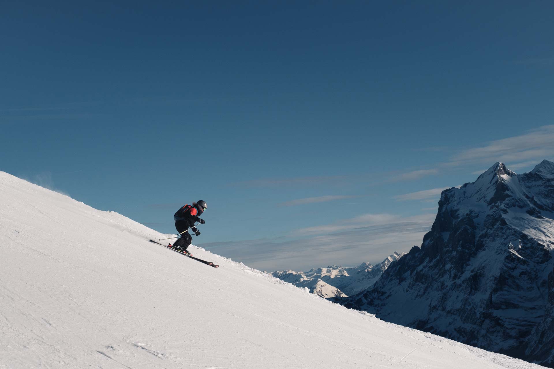 Winter-adventures-in-Bern-region-skiing