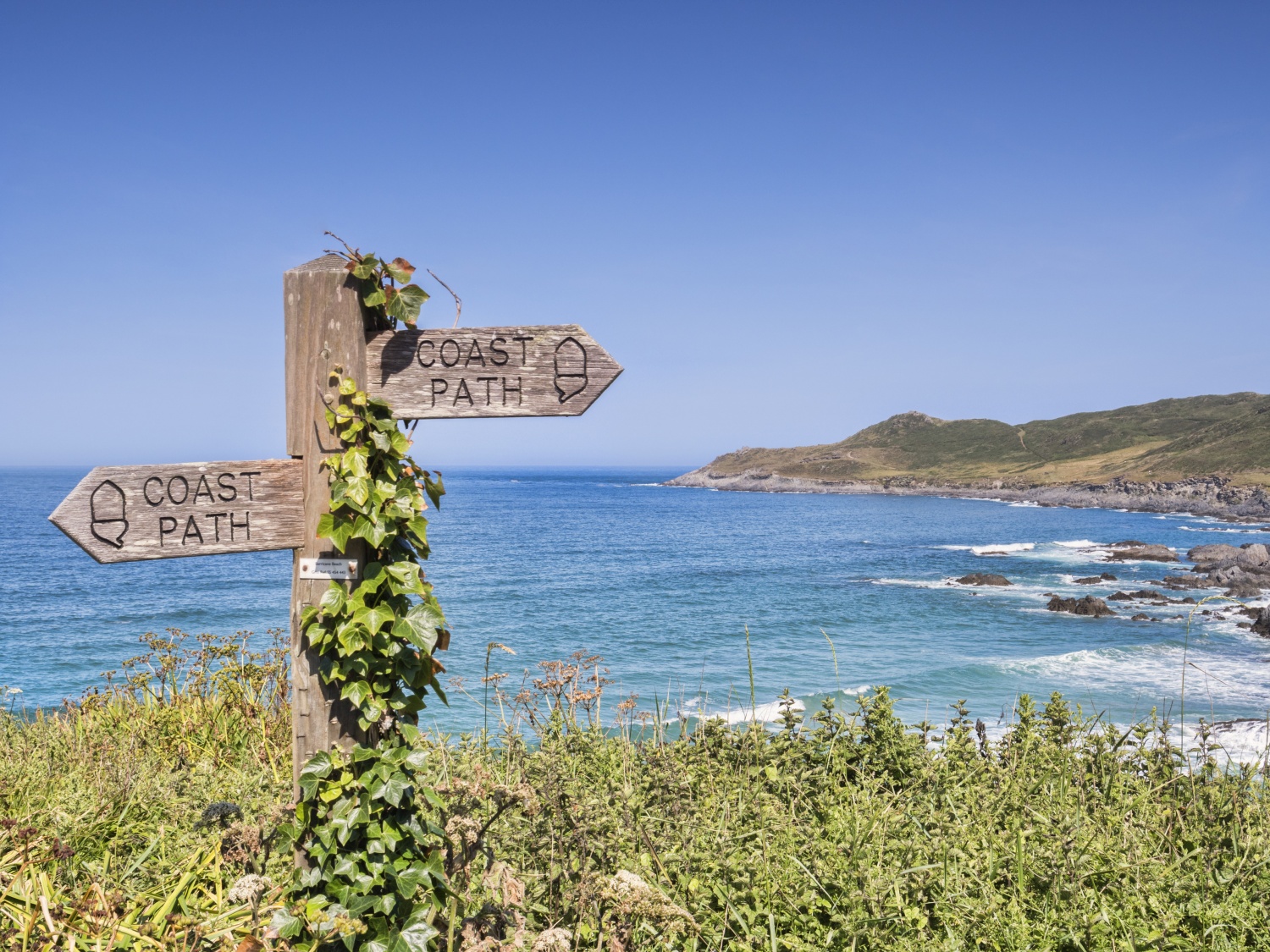 South West Coastal Path CREDIT iStock travellinglight