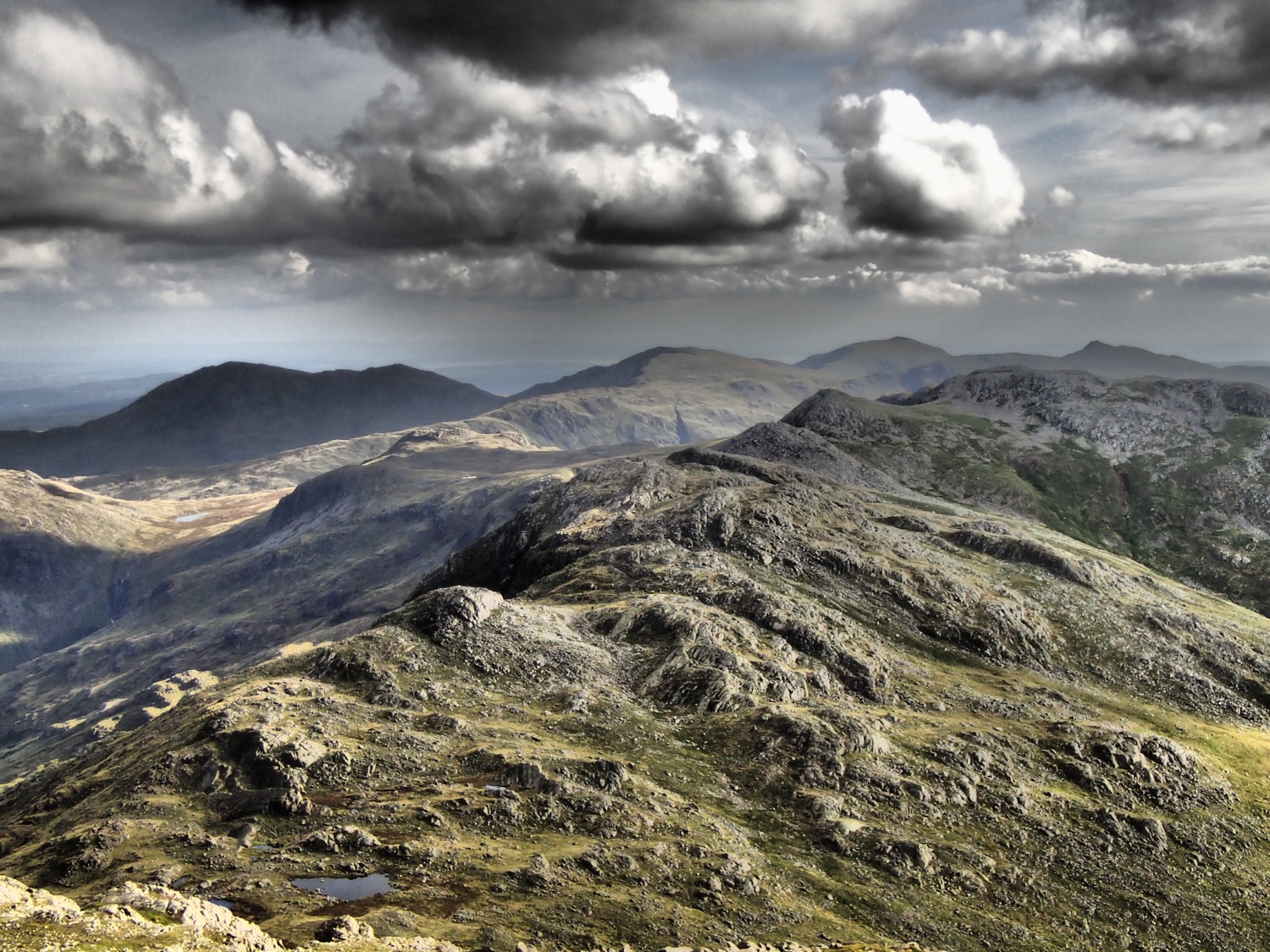 crinkle-crags-lake-district-uk